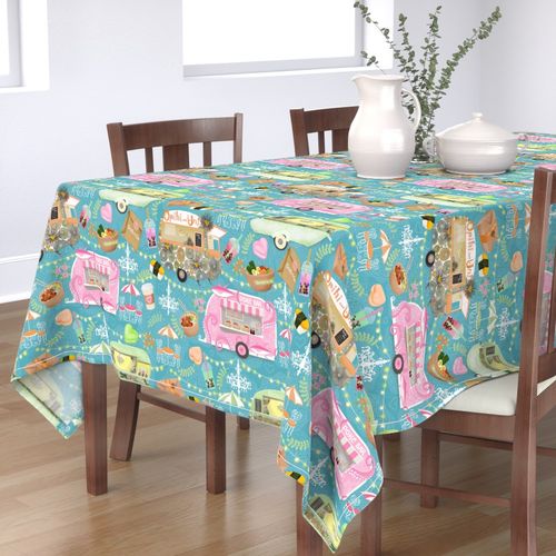 HOME_GOOD_RECTANGULAR_TABLE_CLOTH