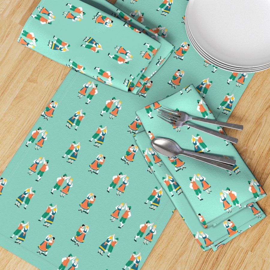 HOME_GOOD_TABLE_RUNNER