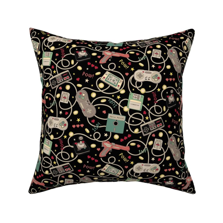 HOME_GOOD_SQUARE_THROW_PILLOW