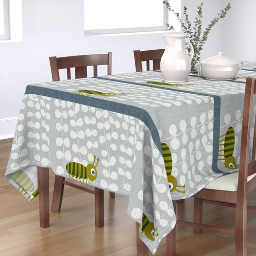 HOME_GOOD_RECTANGULAR_TABLE_CLOTH