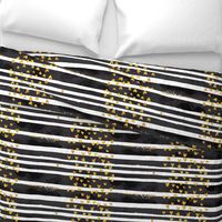 cestlaviv_Black Stripe Gold Hearts