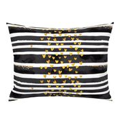 cestlaviv_Black Stripe Gold Hearts