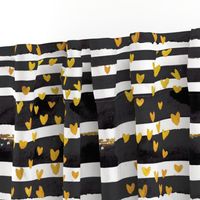 cestlaviv_Black Stripe Gold Hearts